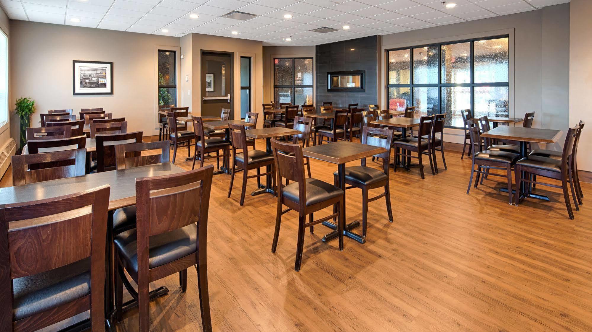 Best Western Blairmore Saskatoon Dış mekan fotoğraf